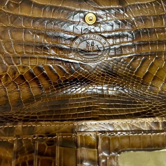 Brahmin Olive Crocodile Embossed Wallet Set - Picture 9 of 15